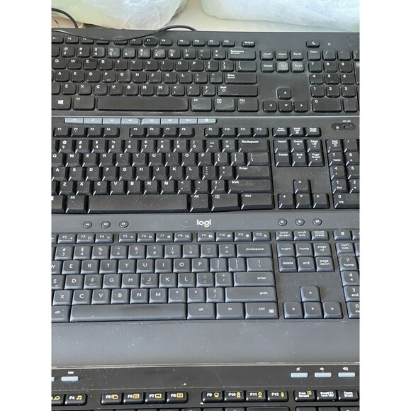 Lot of 4 Keyboards 2 Mouses For Repair Or Parts K520, K540 Logi Logitech Broken - Picture 2 of 16